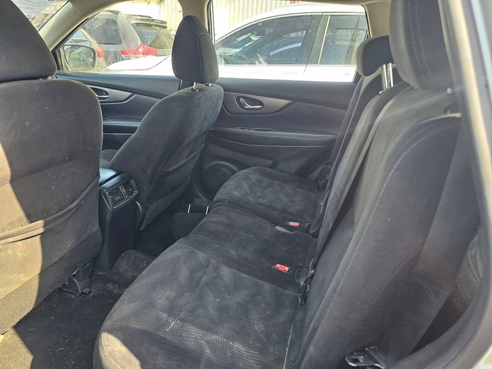 NISSAN ROGUE 2016 - Marhaba Auction Used Cars - Image 10