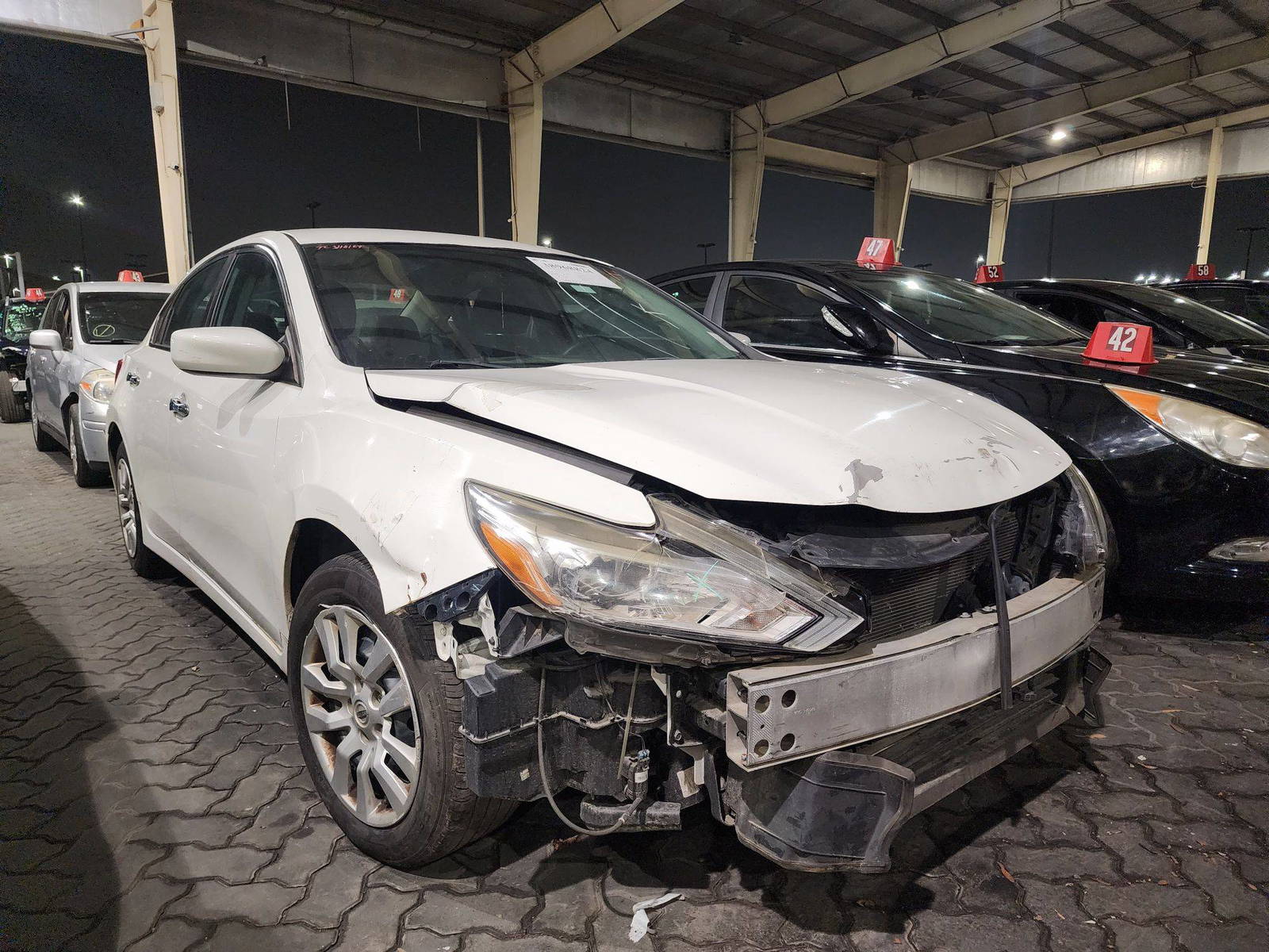 2016 NISSAN ALTIMA — 129103 Miles — Lot 57142 — Souq - Marhaba Auctions Used Cars - Image 4