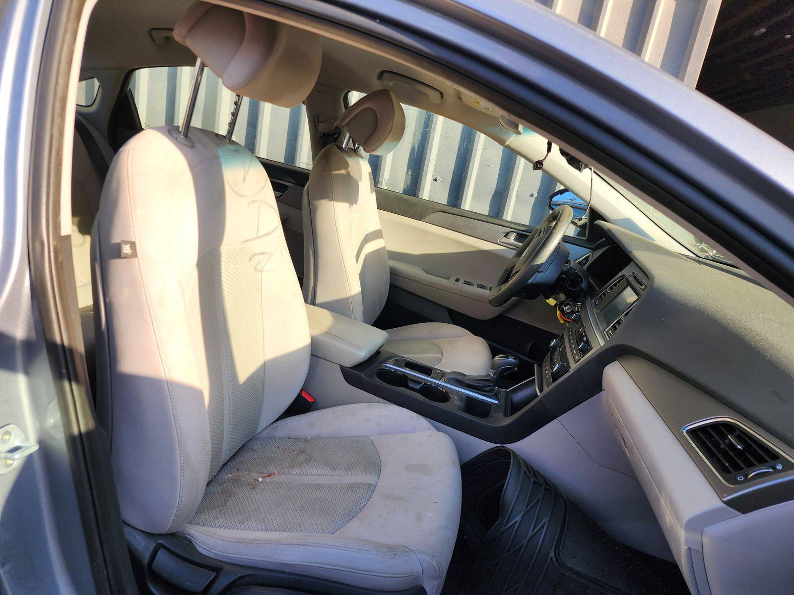 2016 HYUNDAI SONATA — 199686 Miles — Lot 64778774 — Al Quoz - Marhaba Auctions Used Cars - Image 8