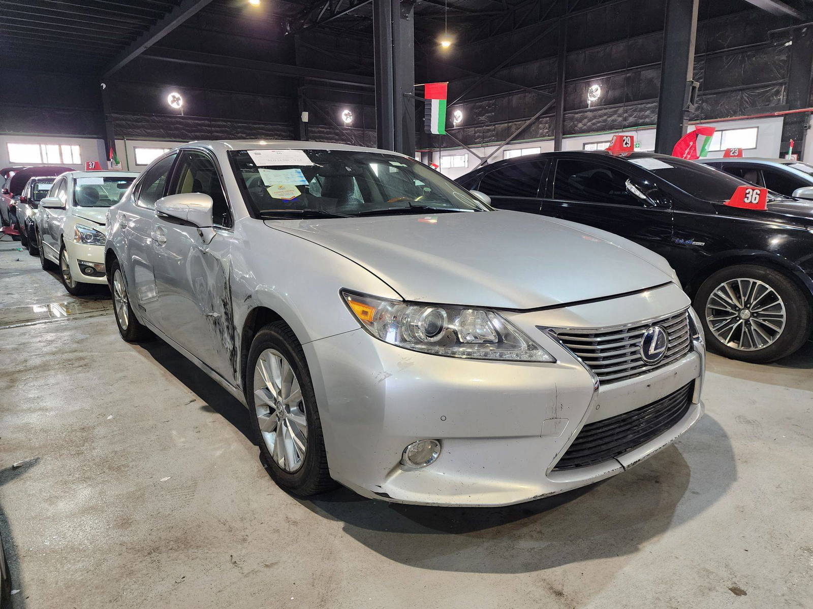 2013 LEXUS ES 300H — 175157 Miles — Lot 67854304 — Main - Marhaba Auctions Used Cars - Image 4