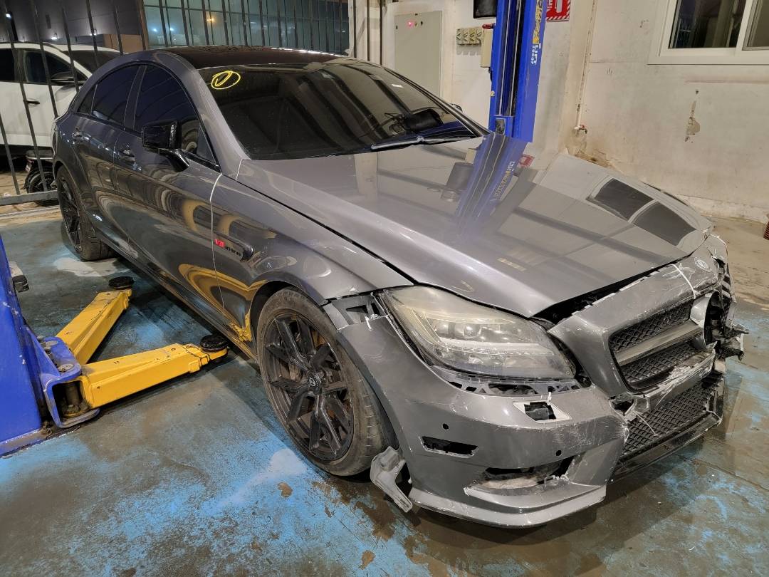 2013 MERCEDES BENZ CLS 550 — 117889 Miles — Lot 3DA064327 — Main - Marhaba Auctions Used Cars - Image 4