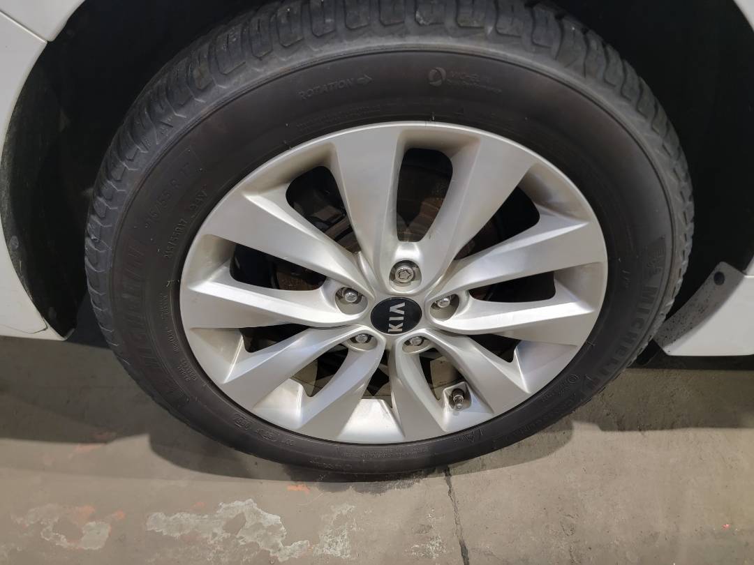 2018 KIA OPTIMA — 57777 Miles — Lot 75736763 - Marhaba Auctions Used Cars - Image 9