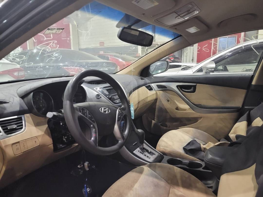 2013 HYUNDAI ELANTRA — 219035 Miles — Lot DH434900 — Main - Marhaba Auctions Used Cars - Image 6