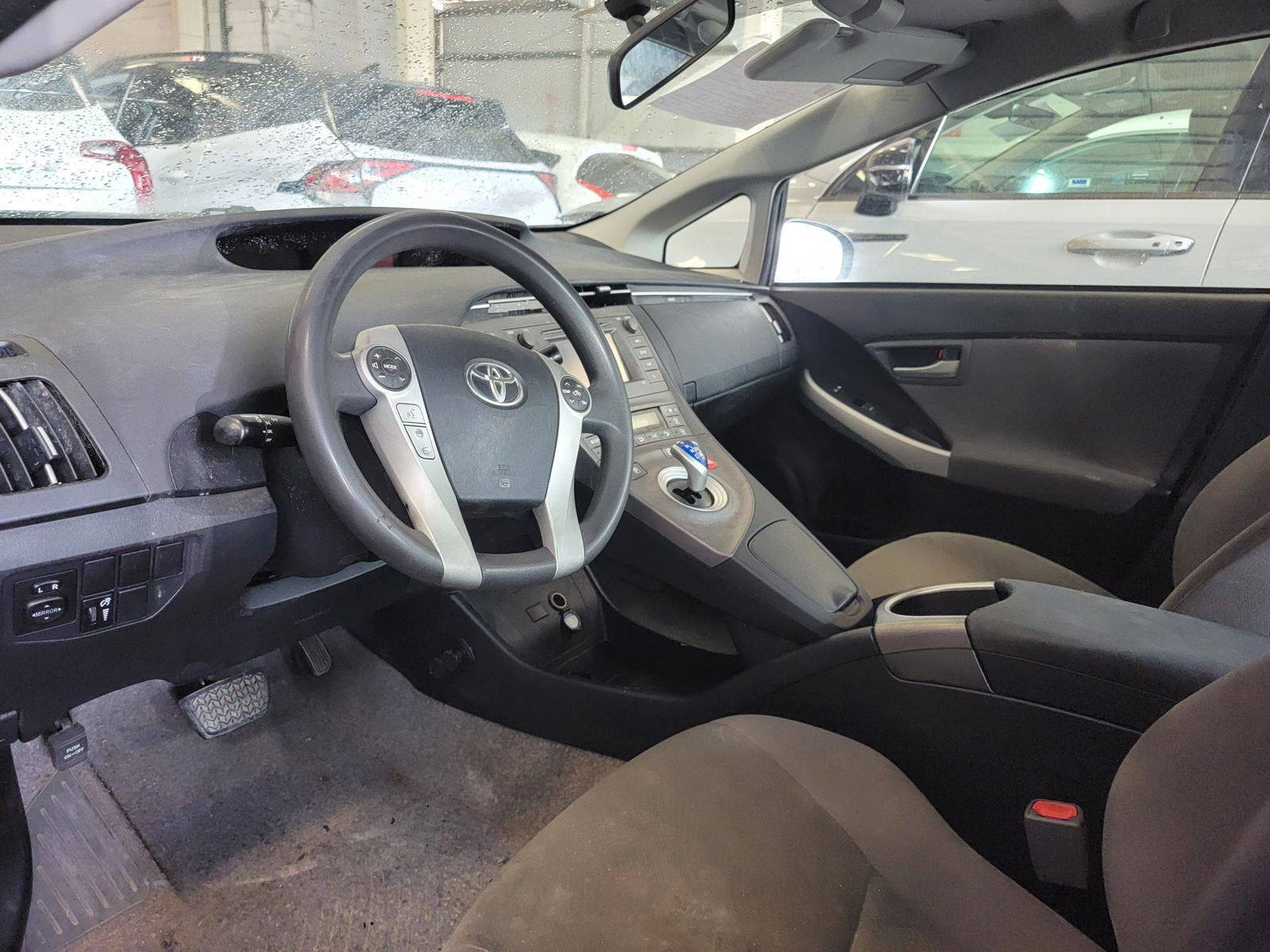TOYOTA PRIUS 2015 - Marhaba Auction Used Cars - Image 8