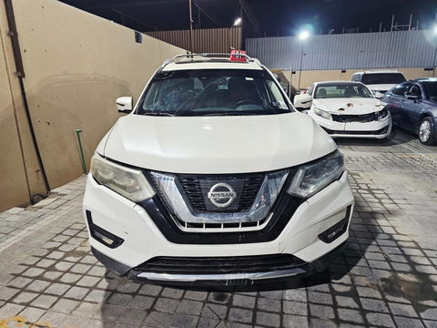 2017 NISSAN ROGUE at Marhaba Auctions