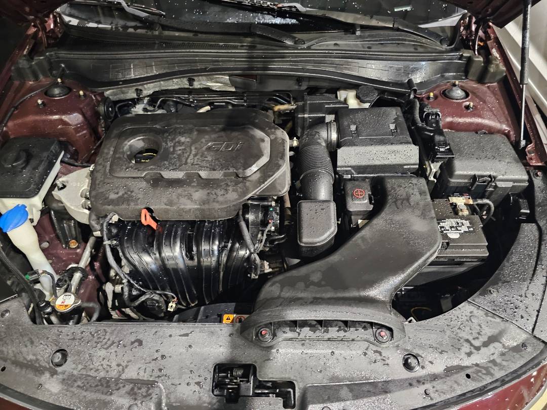 2017 KIA OPTIMA — 133522 Miles — Lot HG145315 — Main - Marhaba Auctions Used Cars - Image 9