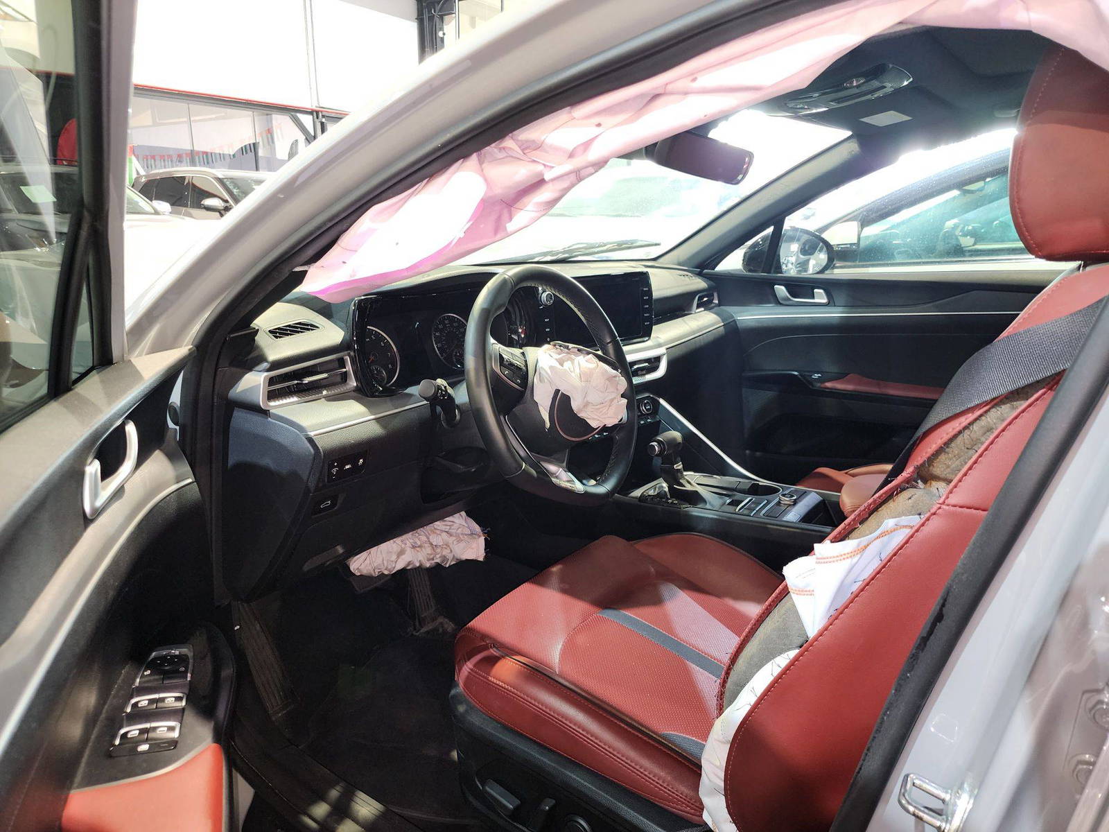 2022 KIA K5 — 37406 Miles — Lot NG117111 — Main - Marhaba Auctions Used Cars - Image 9