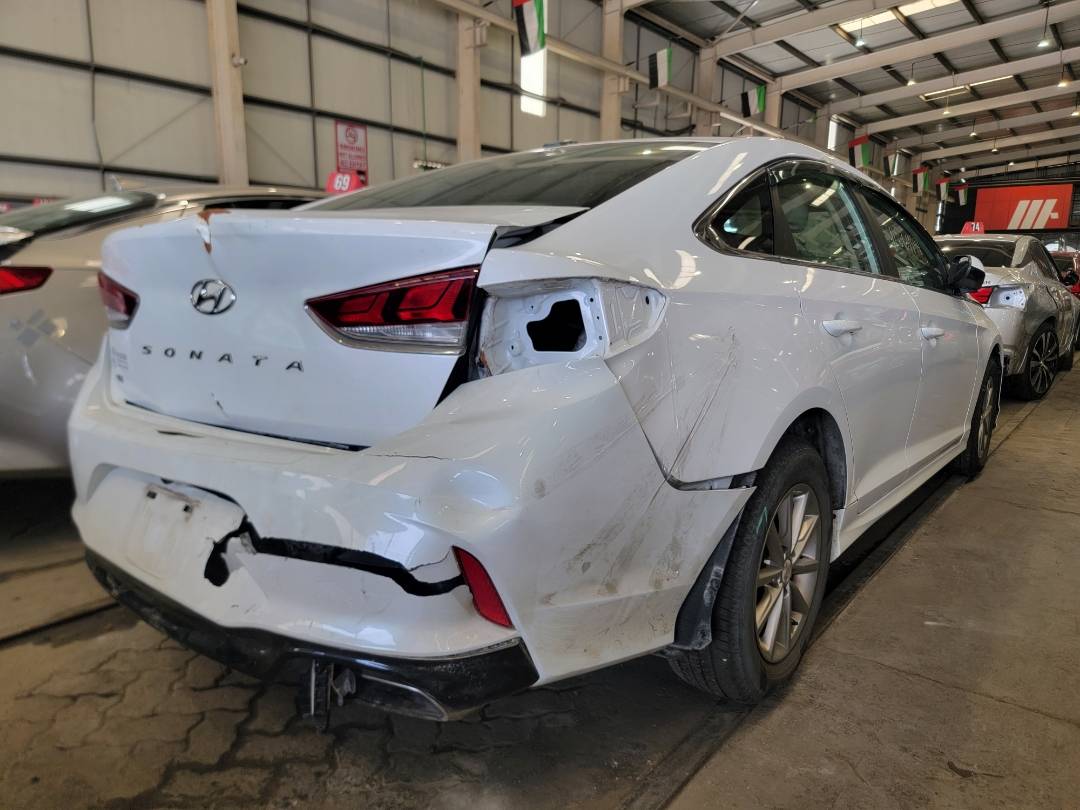 2018 HYUNDAI SONATA — 86392 Miles — Lot 41864894 — Main - Marhaba Auctions Used Cars - Image 4