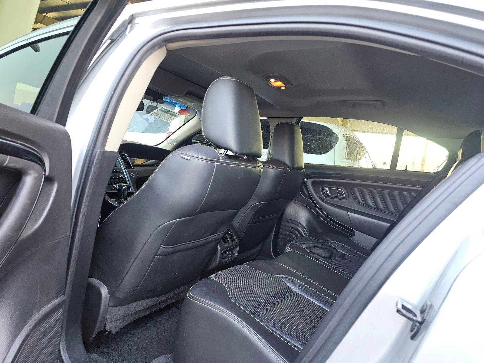 FORD TAURUS 2010 - Marhaba Auction Used Cars - Image 6