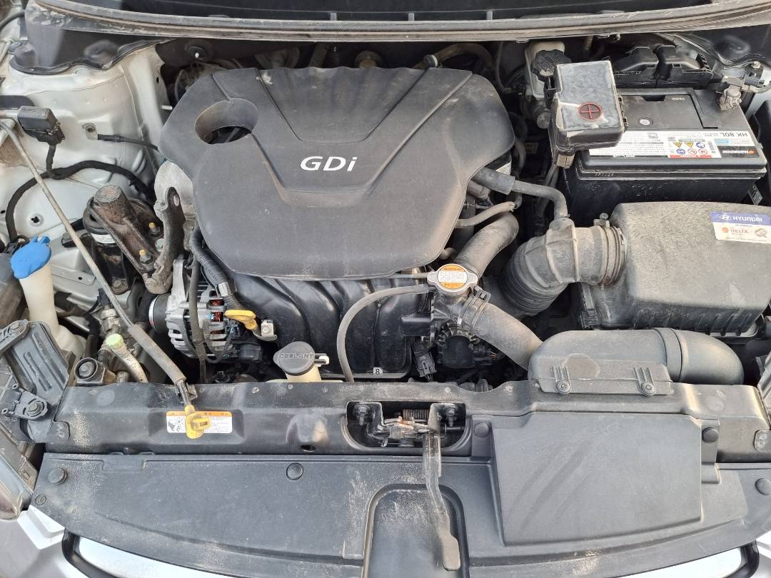 HYUNDAI AVANTE 2011 - Marhaba Auction Used Cars - Image 10