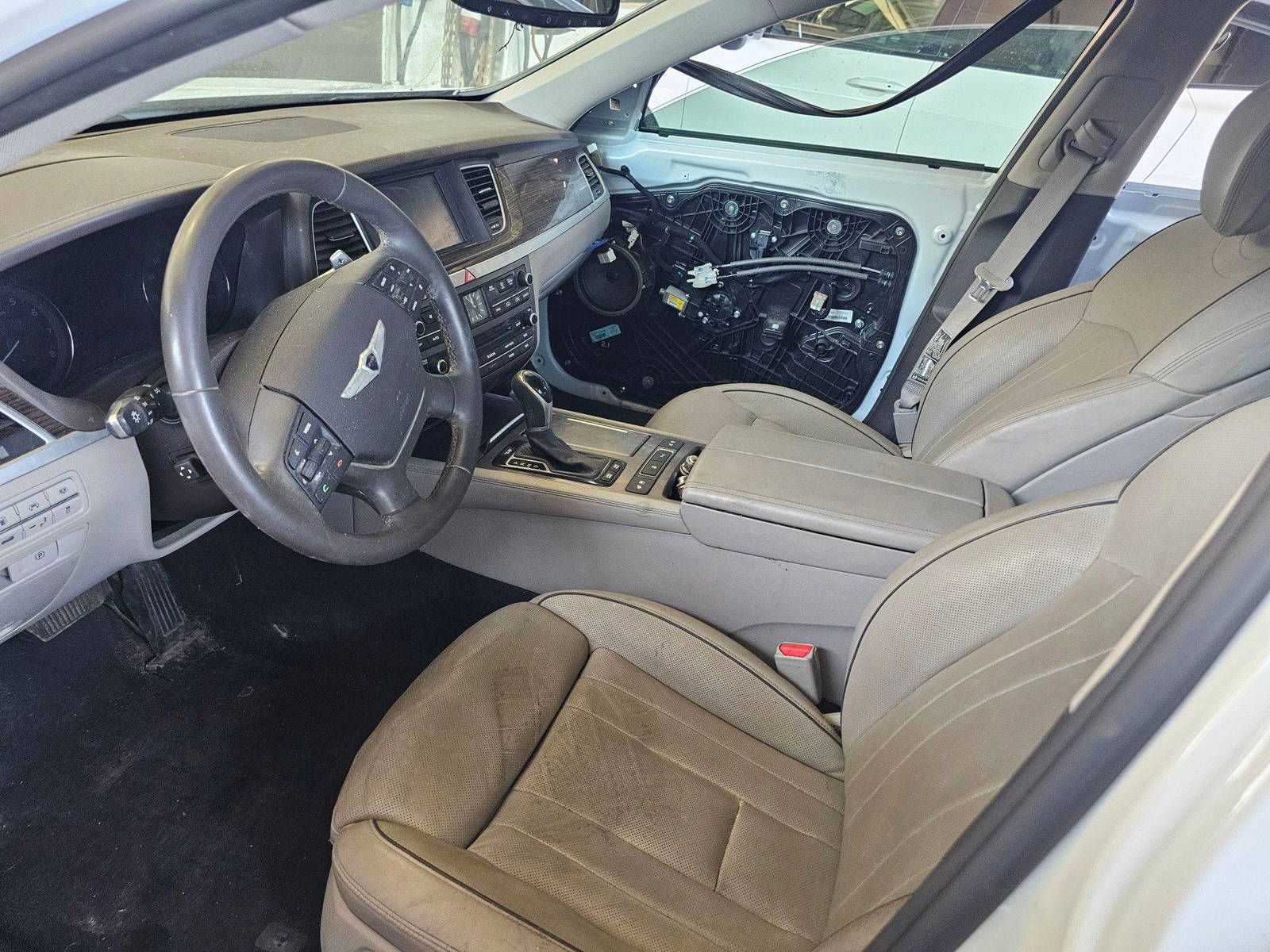 HYUNDAI GENESIS 2016 - Marhaba Auction Used Cars - Image 8
