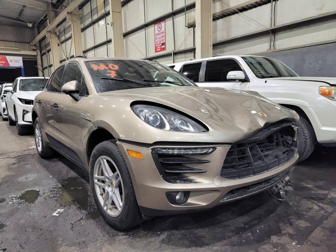 2018 PORSCHE MACAN — 137383 Miles — Lot 72596734 — Main - Marhaba Auctions Used Cars - Image 4