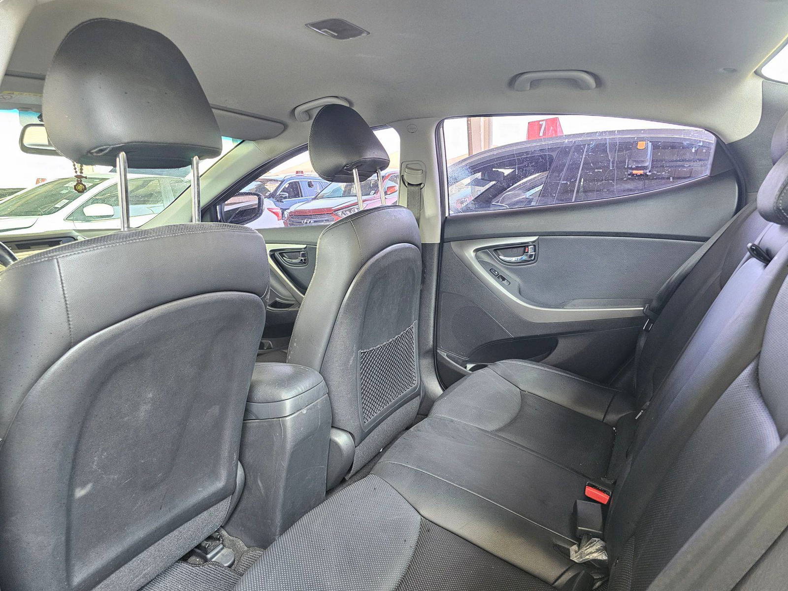 2014 HYUNDAI AVANTE — 149273 KM — Lot 886716 — Souq - Marhaba Auctions Used Cars - Image 6