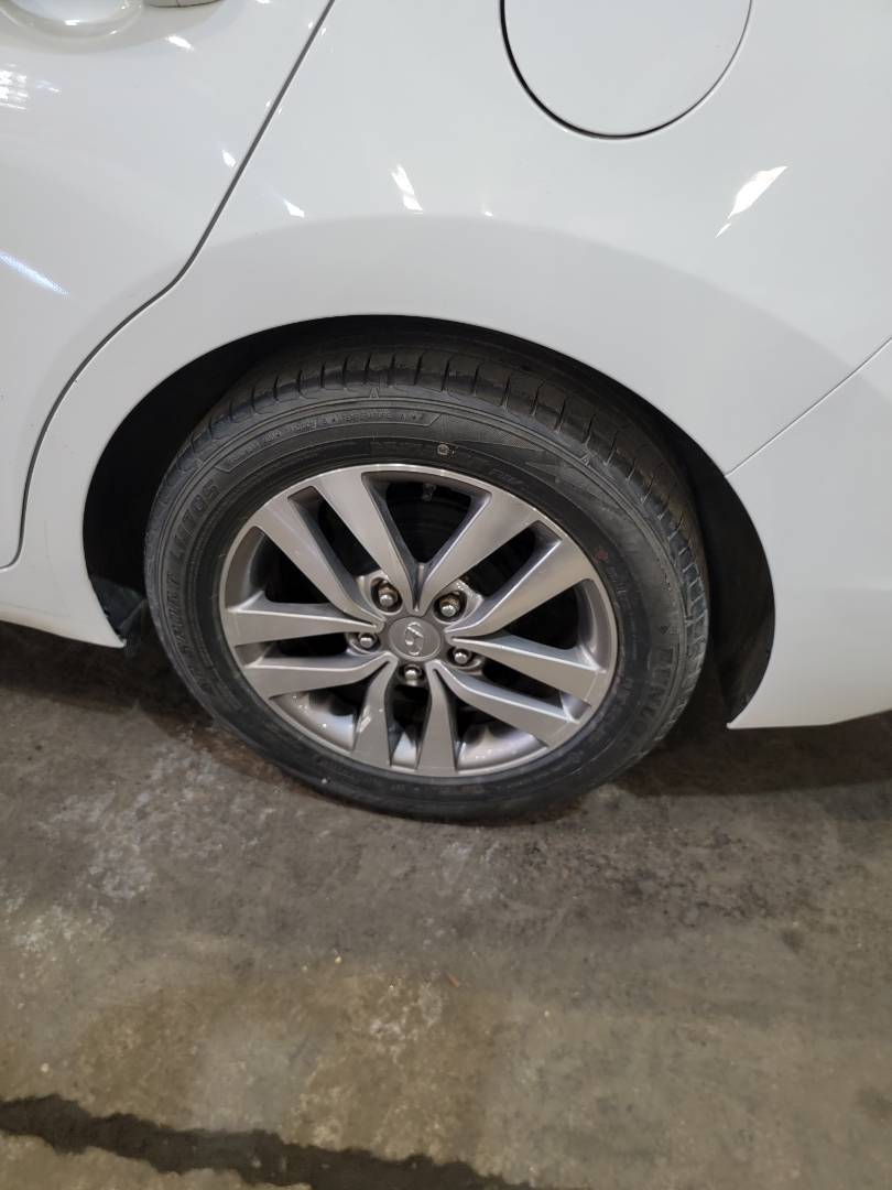 2019 HYUNDAI ELANTRA — 136025 Miles — Lot 486660 — Main - Marhaba Auctions Used Cars - Image 9