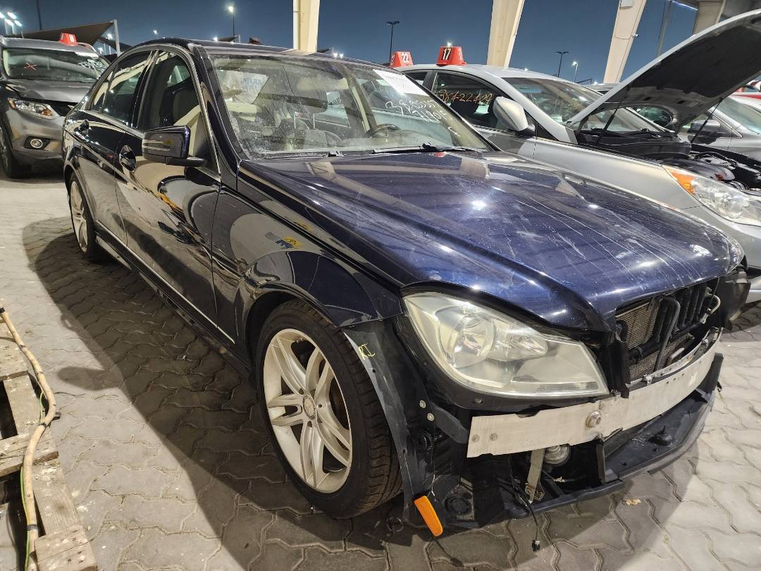 2012 MERCEDES BENZ C300 — 164720 Miles — Lot 38055557 - Marhaba Auctions Used Cars - Image 6