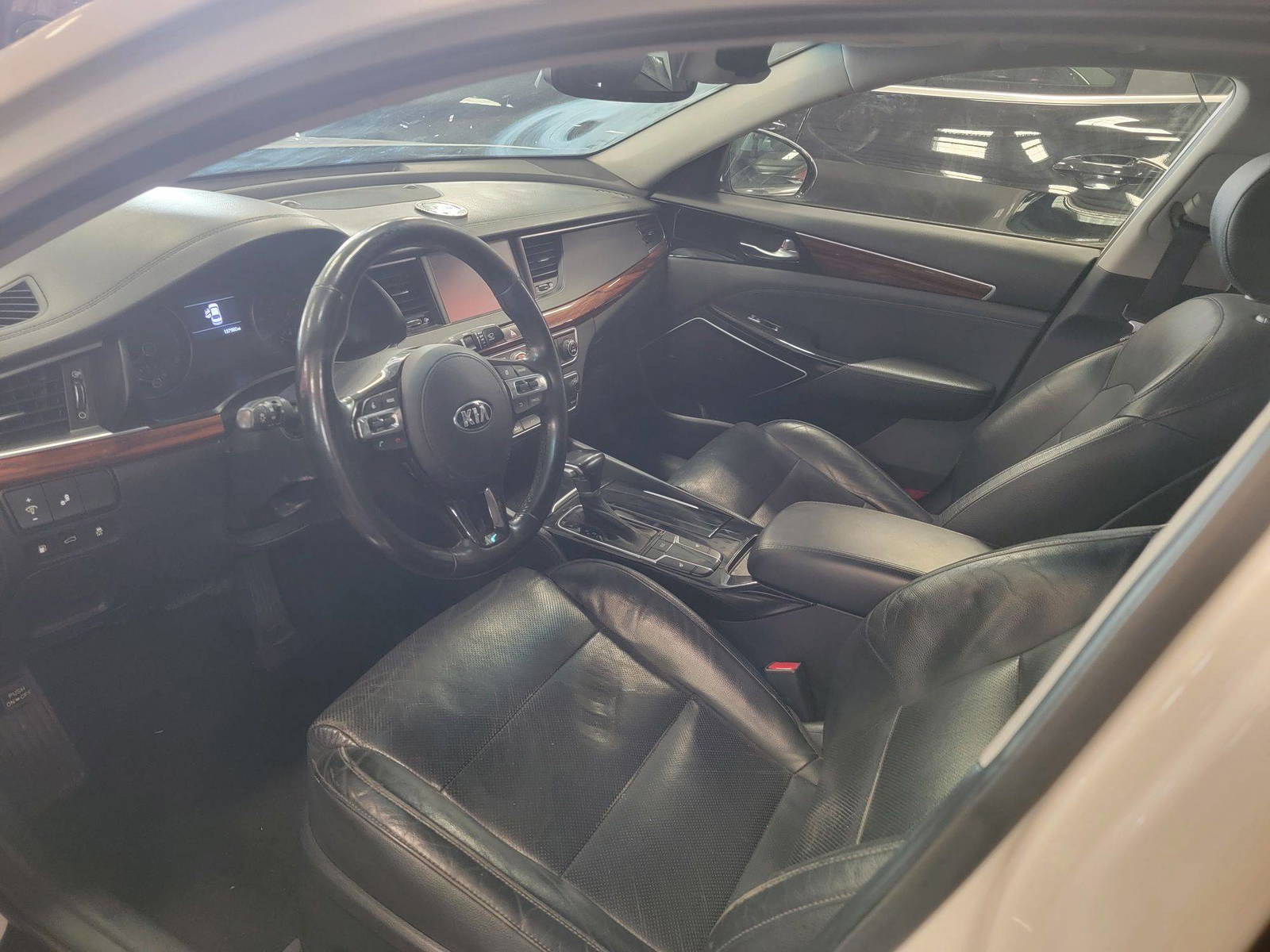 2017 KIA CADENZA — 137980 Miles — Lot 70987505 — Main - Marhaba Auctions Used Cars - Image 8