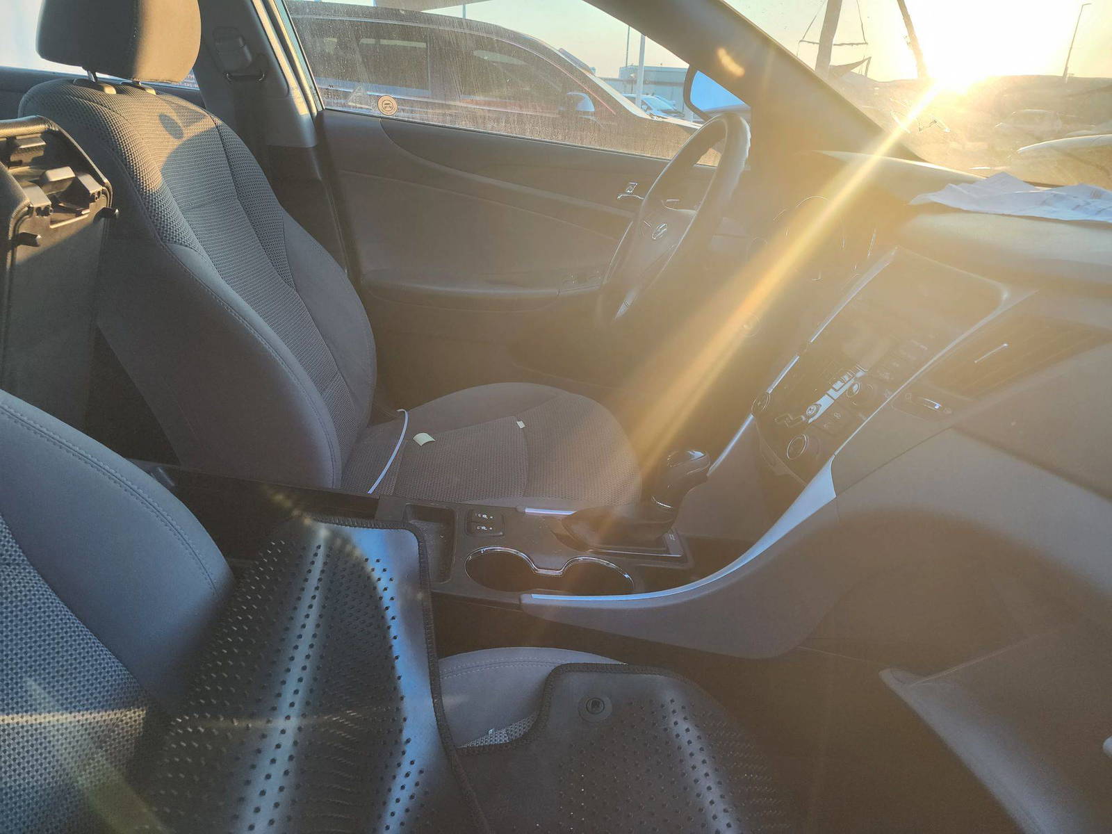 2013 HYUNDAI SONATA — 237559 Miles — Lot 66724183 - Marhaba Auctions Used Cars - Image 8