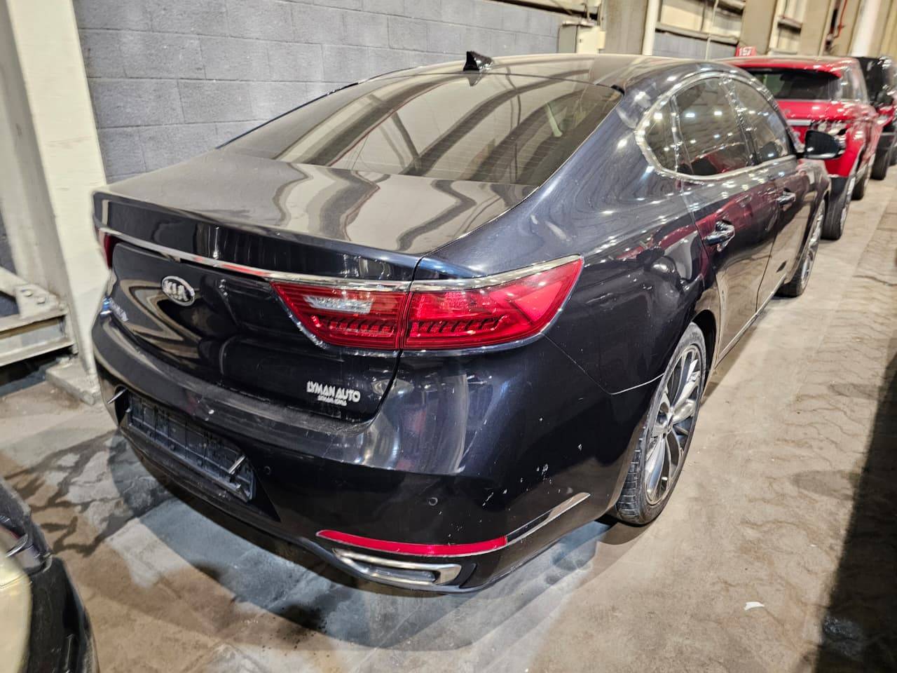 2017 KIA CADENZA — 160001 Miles — Lot XH5064254 — Main - Marhaba Auctions Used Cars - Image 5