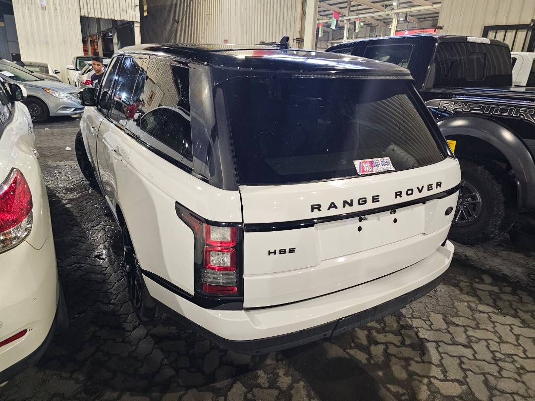 2016 LAND ROVER RANGE ROVER — 113901 Miles — Lot 10230710 — Main - Marhaba Auctions Used Cars - Image 4