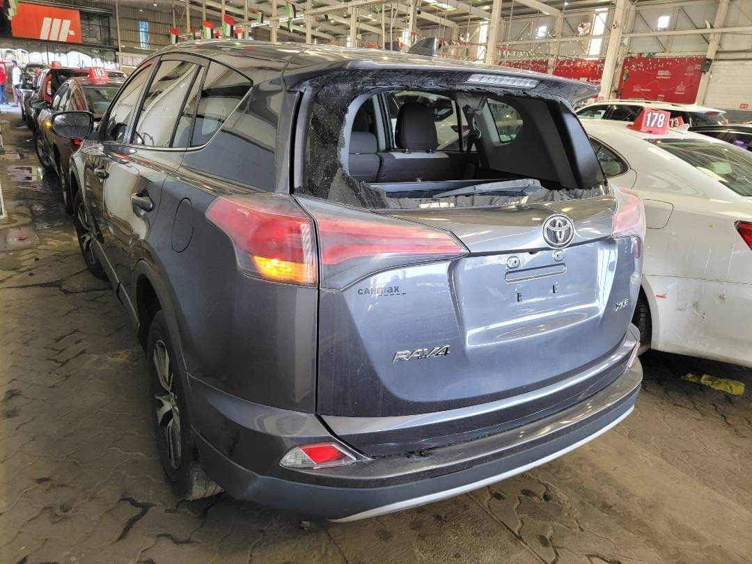 2018 TOYOTA RAV4 — 61951 Miles — Lot 0JD131683 — Souq - Marhaba Auctions Used Cars - Image 4