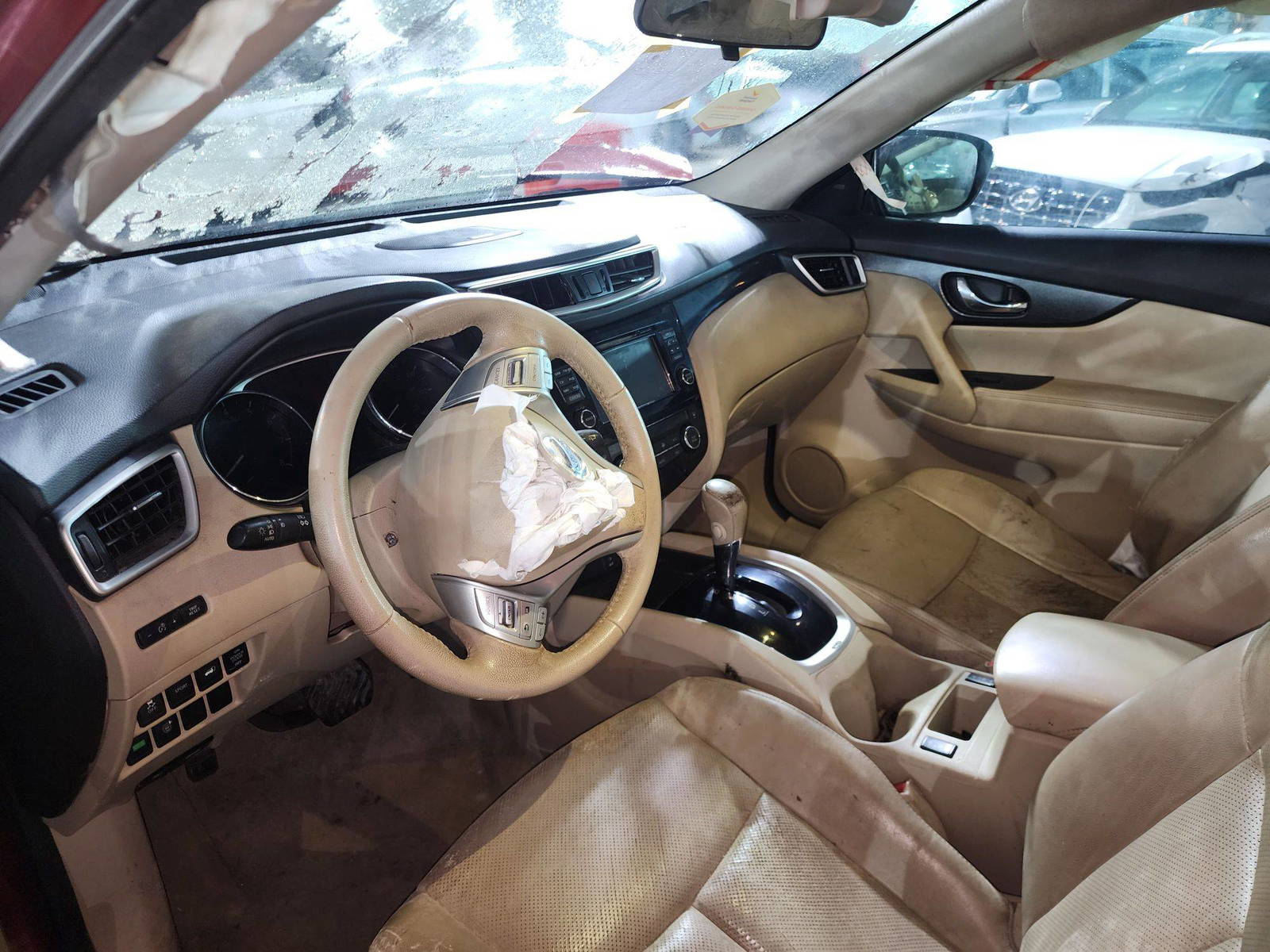 NISSAN ROGUE 2015 - Marhaba Auction Used Cars - Image 8