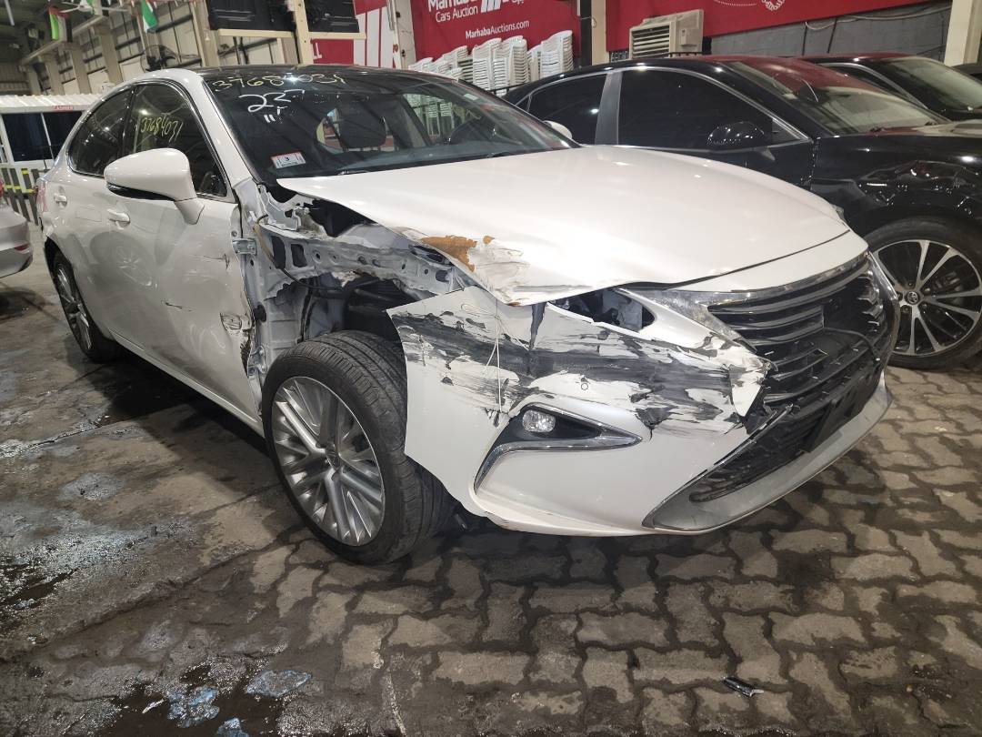 2016 LEXUS ES 350 — 47541 Miles — Lot 237373 - Marhaba Auctions Used Cars - Image 6
