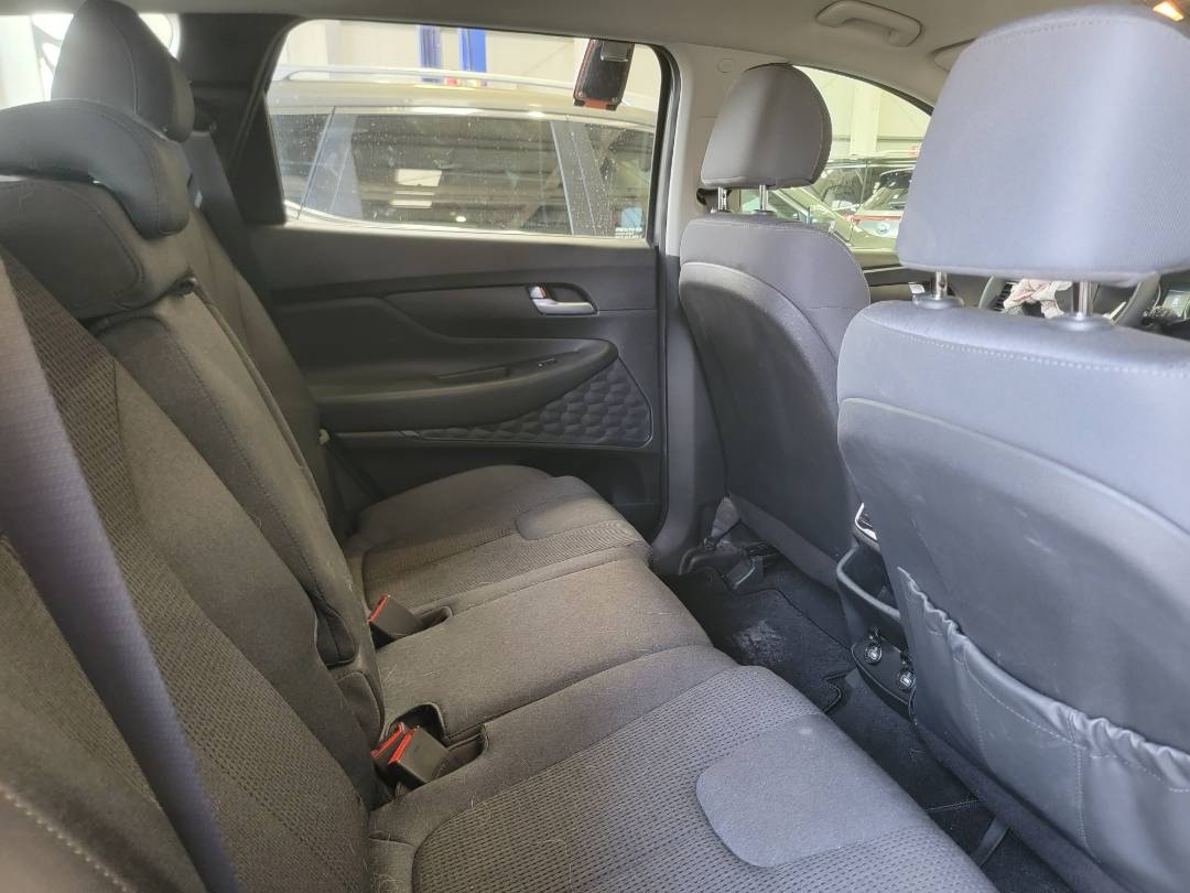 2020 HYUNDAI SANTA FE — 48995 Miles — Lot 80119163 - Marhaba Auctions Used Cars - Image 4