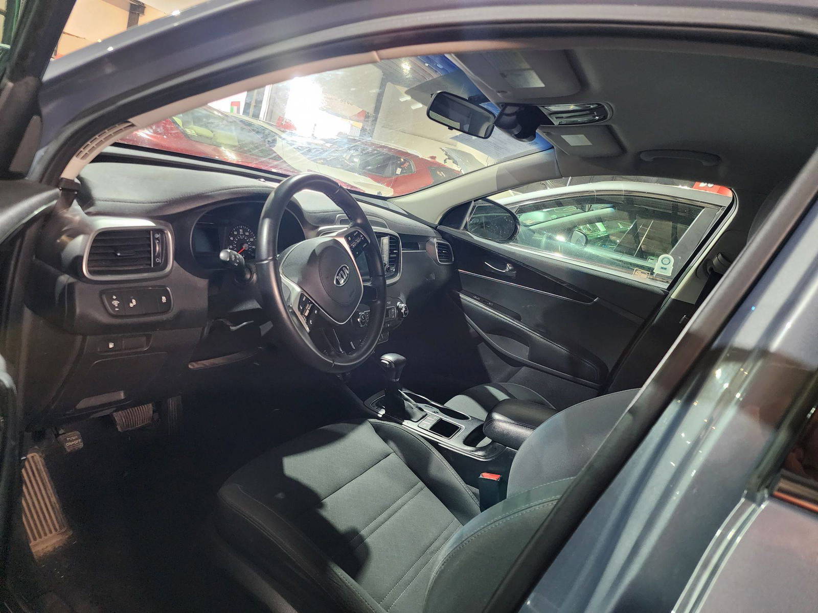 2020 KIA SORENTO — 200686 Miles — Lot 668992 — Al Quoz - Marhaba Auctions Used Cars - Image 8