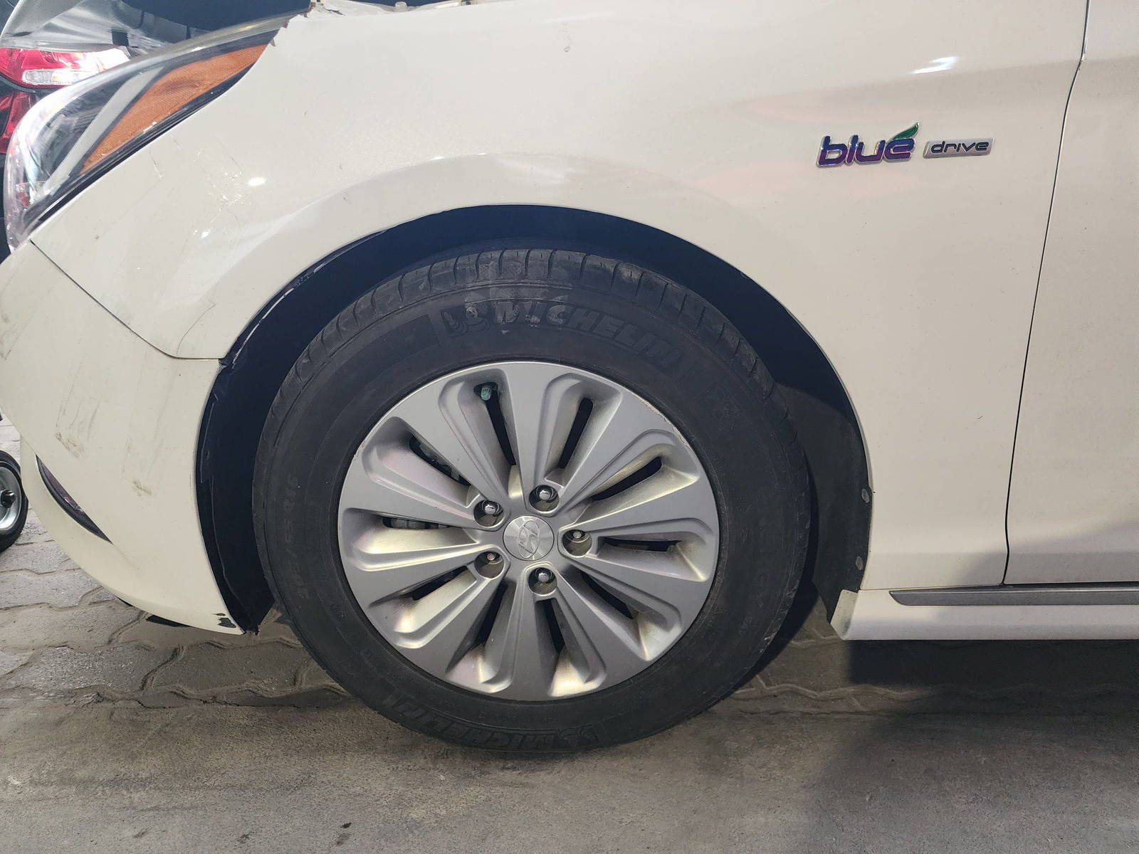 2016 HYUNDAI SONATA — 105563 Miles — Lot 24615 — Souq - Marhaba Auctions Used Cars - Image 11