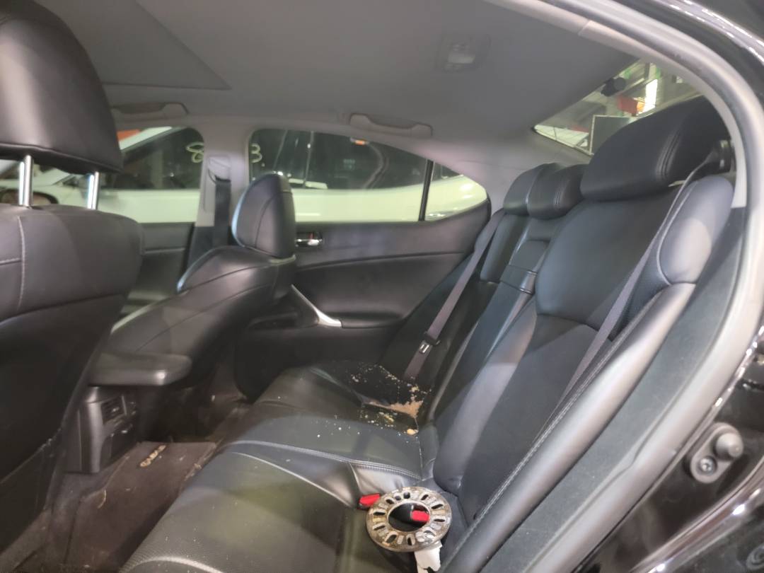 2008 LEXUS IS 250 — 215720 KM — Lot 072019 — Main - Marhaba Auctions Used Cars - Image 7