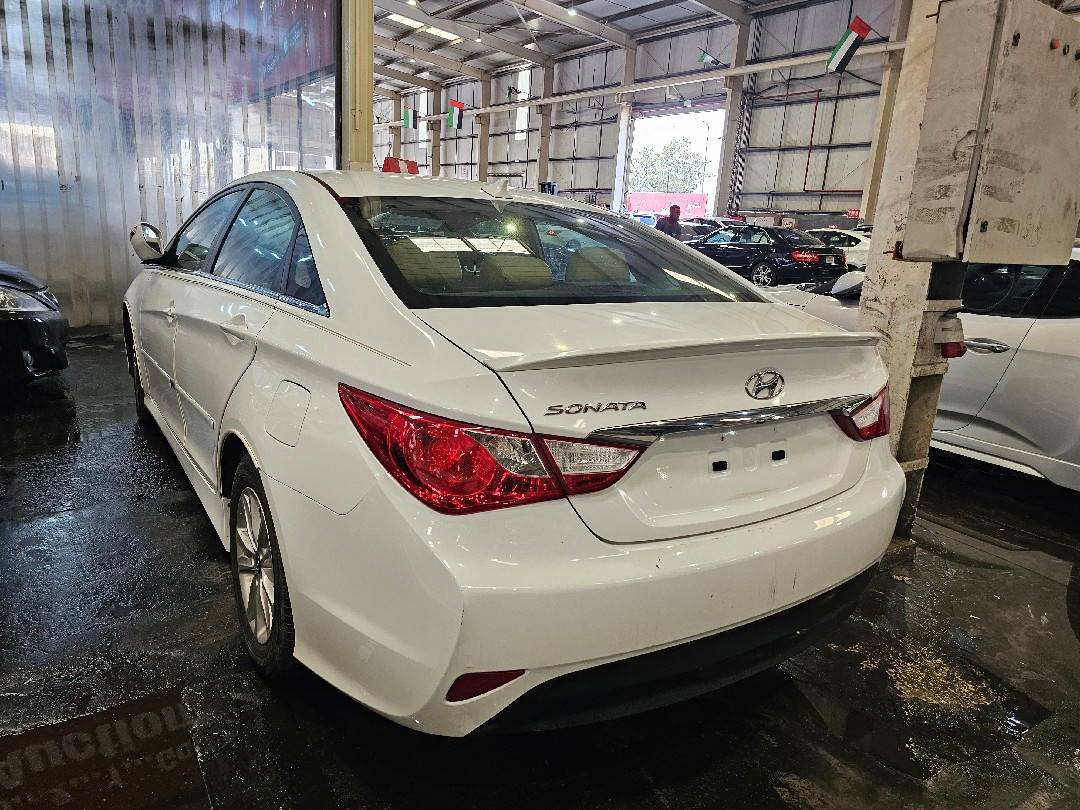 HYUNDAI SONATA