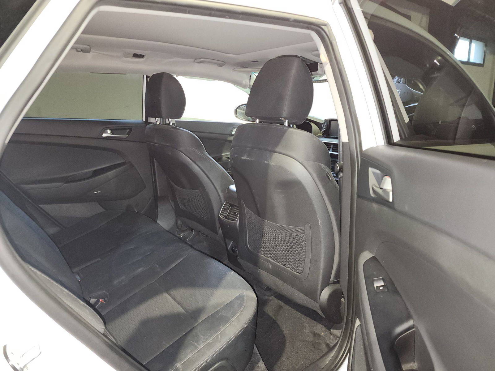 2019 HYUNDAI TUCSON — 55951 Miles — Lot 44604 — Al Quoz - Marhaba Auctions Used Cars - Image 5