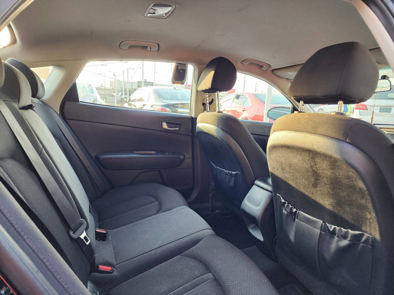 2016 KIA OPTIMA — 186789 Miles — Lot 39113448 — Souq - Marhaba Auctions Used Cars - Image 4
