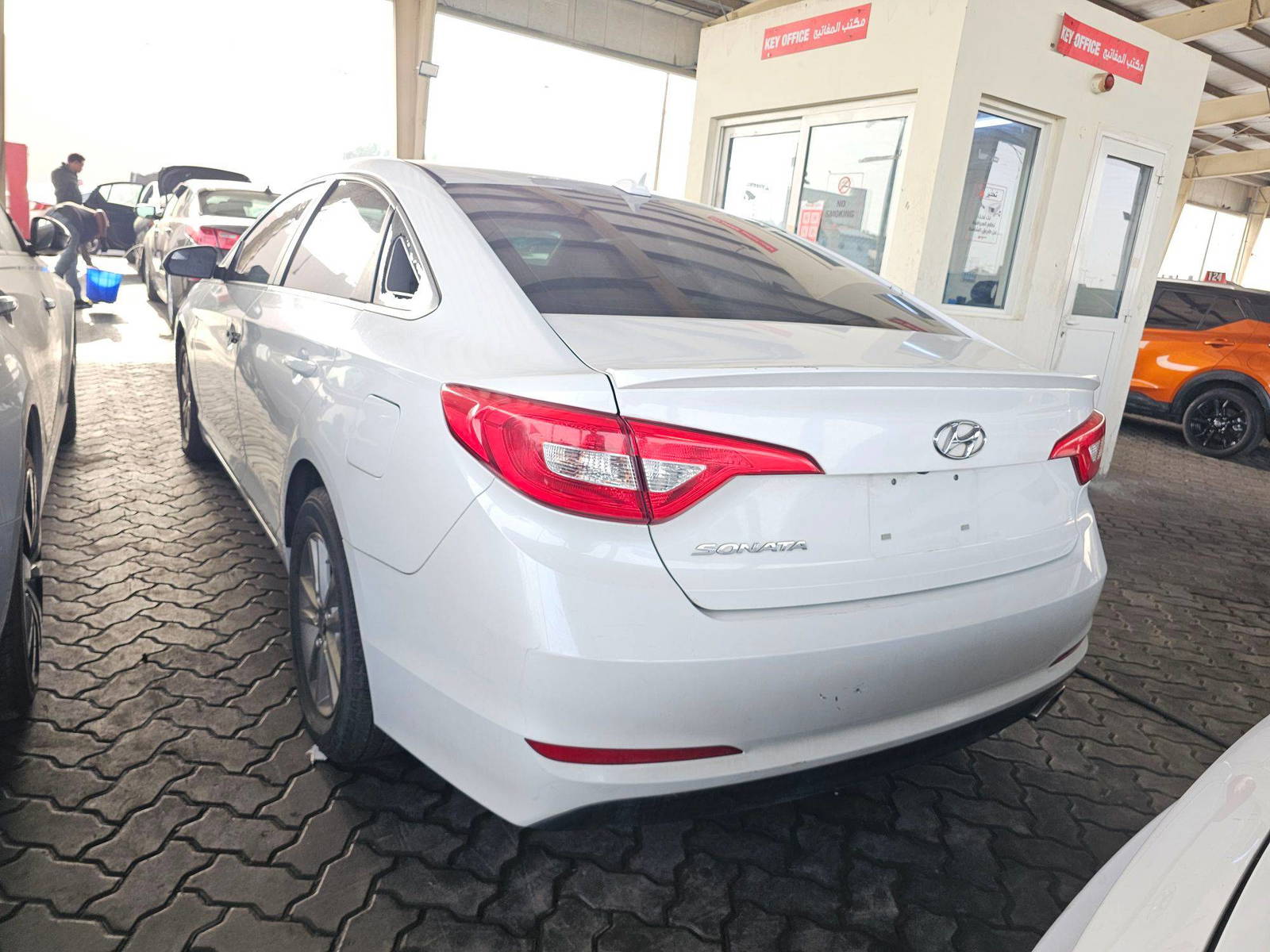 HYUNDAI SONATA 2016 - Marhaba Auction Used Cars - Image 8