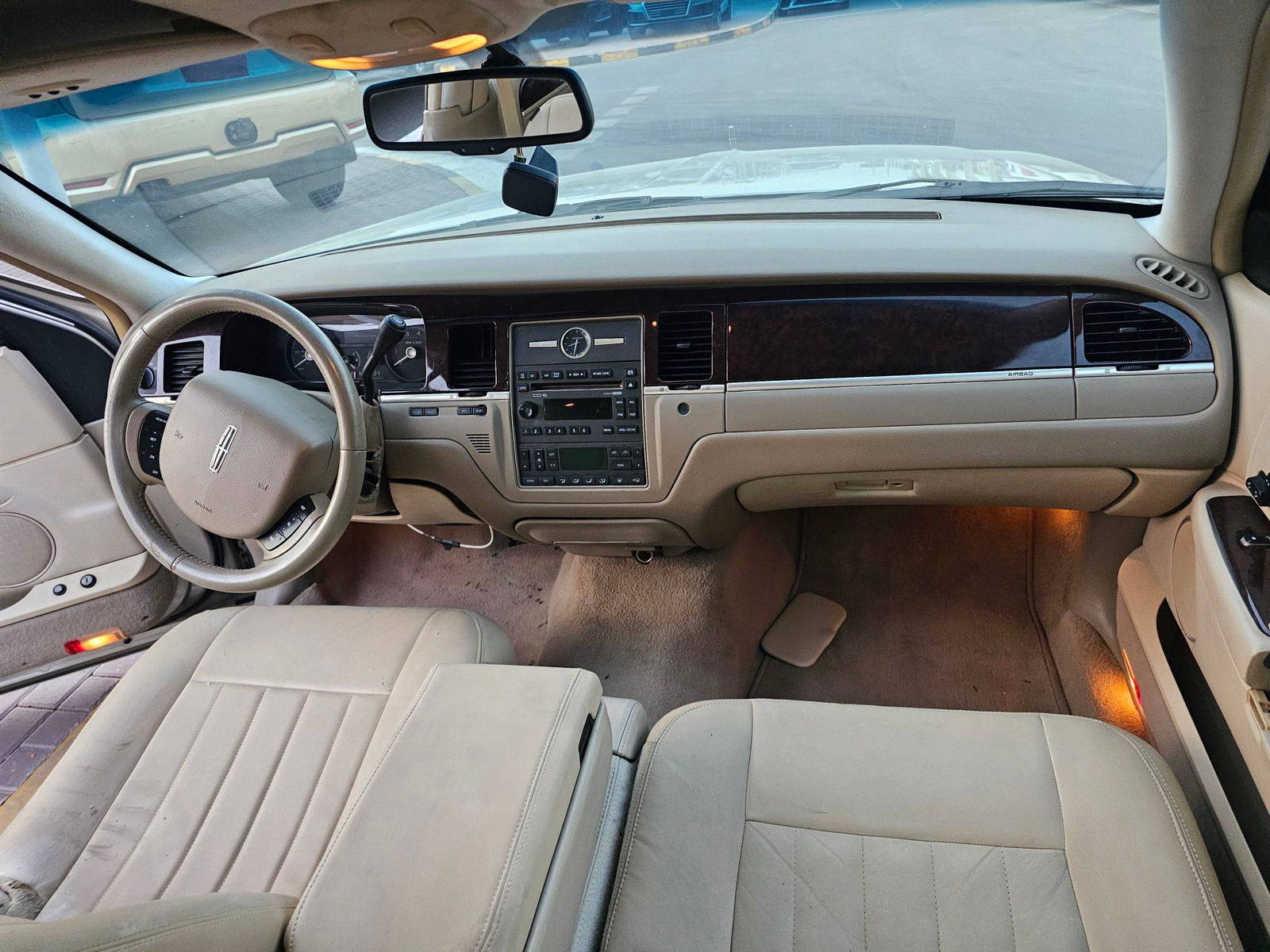 LINCOLN TOWN 2007 - Marhaba Auction Used Cars - Image 8
