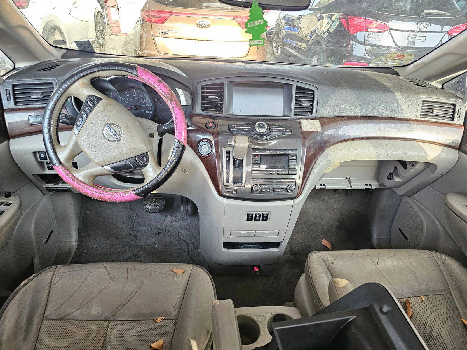 2011 NISSAN QUEST — Lot 41547420 — Souq - Marhaba Auctions Used Cars - Image 7