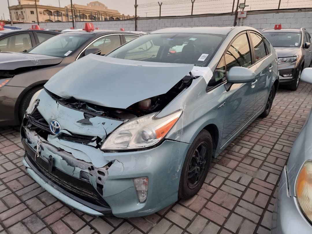 2012 TOYOTA PRIUS — 192546 Miles — Lot 1588575 — Ind. 12 - Marhaba Auctions Used Cars - Image 5