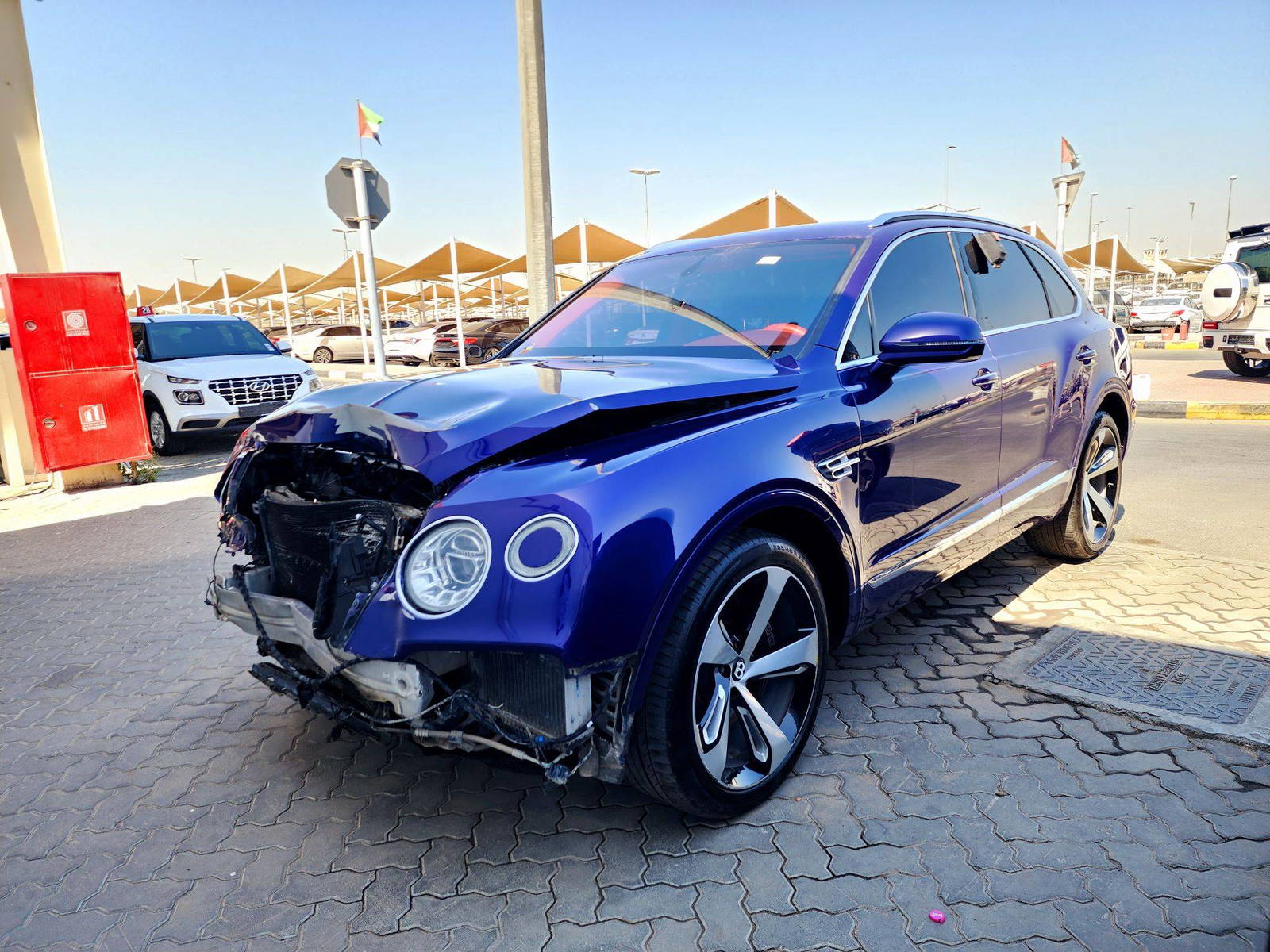 2018 BENTLEY BENTAYGA — 86017 KM — Lot JC021576 — Souq - Marhaba Auctions Used Cars - Image 5