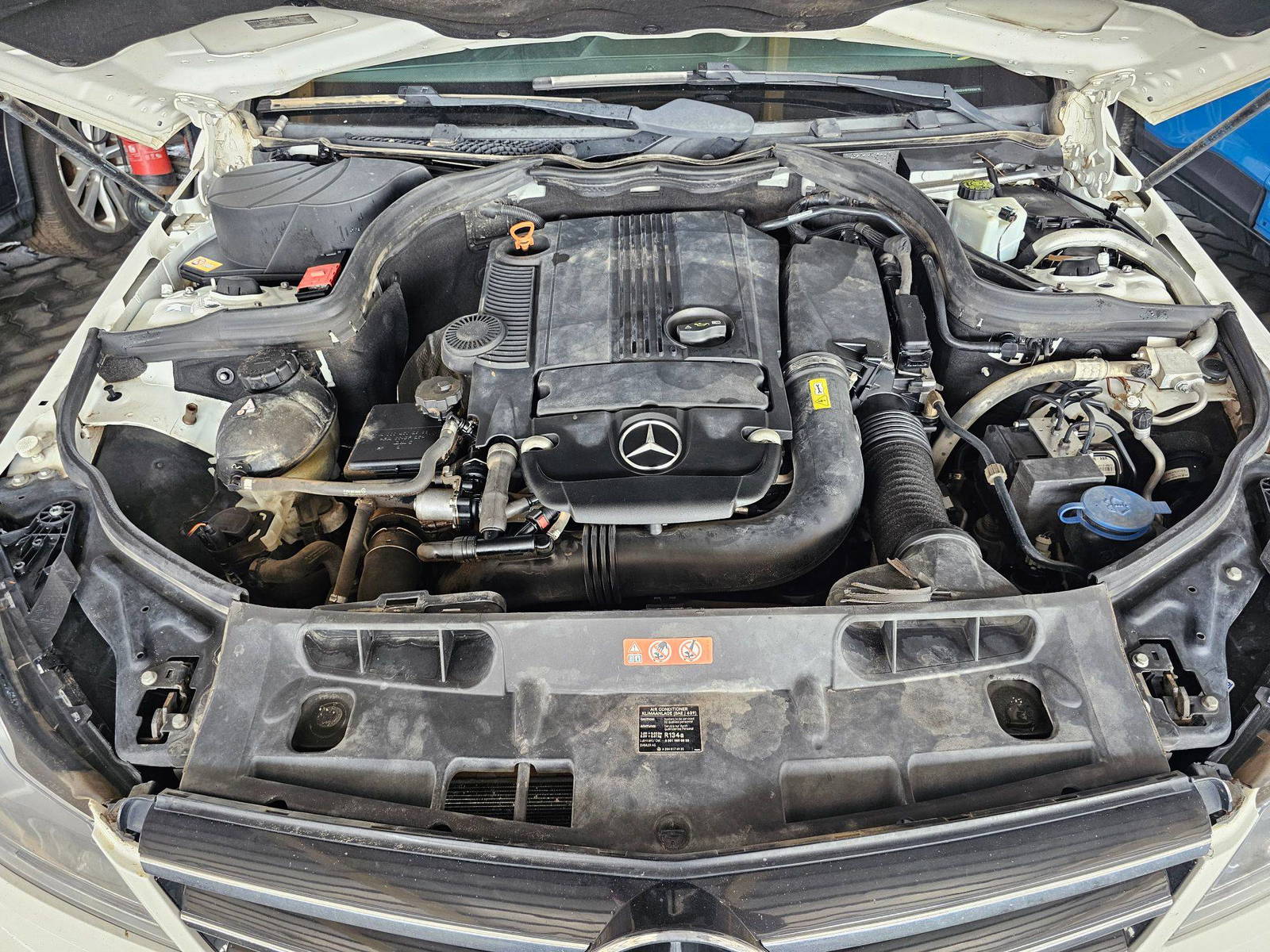 2014 MERCEDES BENZ C-250 — 187116 Miles — Lot 43659975 — Ind. 12 - Marhaba Auctions Used Cars - Image 12