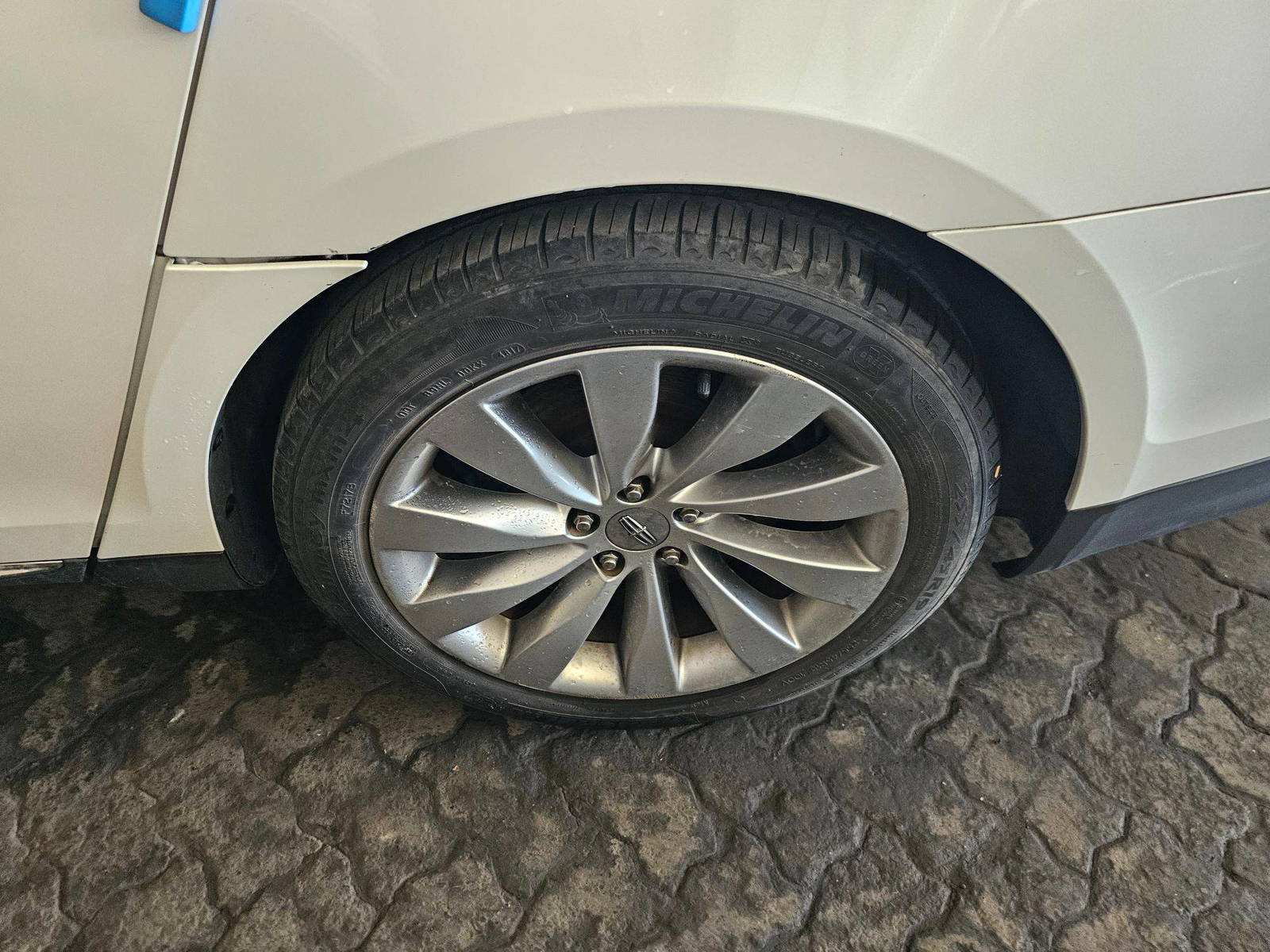 LINCOLN MKS 2014 - Marhaba Auction Used Cars - Image 6