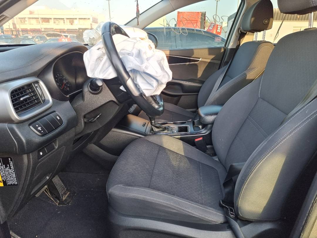 2018 KIA SORENTO — 126830 Miles — Lot 214578 — Souq - Marhaba Auctions Used Cars - Image 8