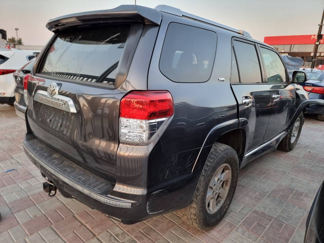 2010 TOYOTA 4RUNNER SR5 — 167417 Miles — Lot 412548 — Ind. 12 - Marhaba Auctions Used Cars - Image 4