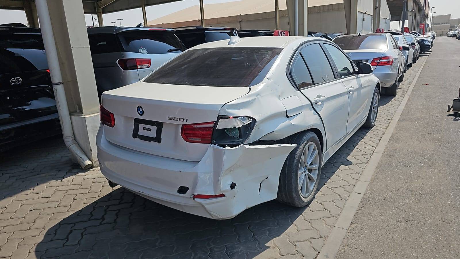 2018 BMW 320 I — 40467 Miles — Lot C54JK622857 — Souq - Marhaba Auctions Used Cars - Image 5