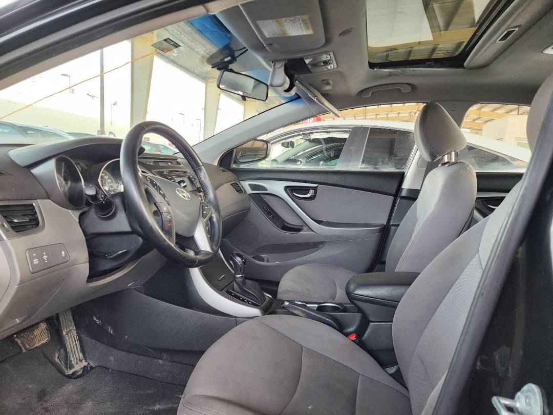 2014 HYUNDAI ELANTRA — 106786 KM — Lot 469014 — Souq - Marhaba Auctions Used Cars - Image 7