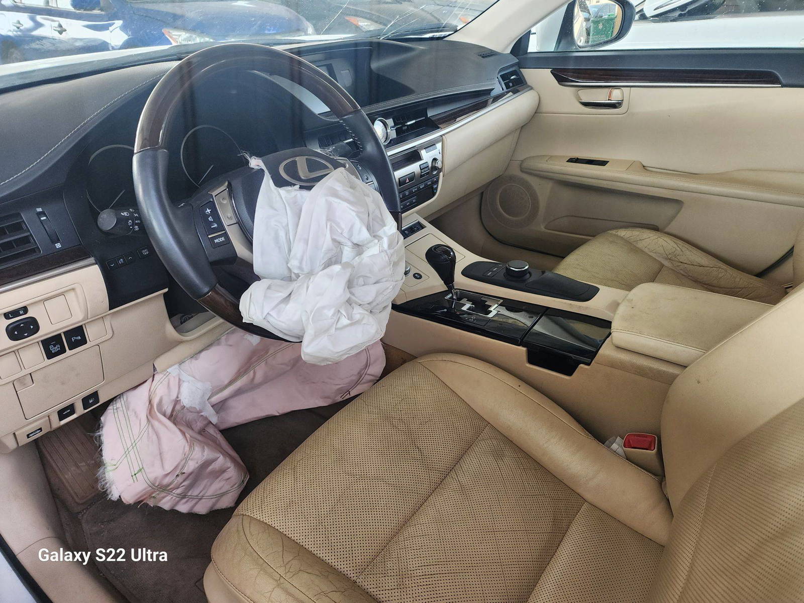 2013 LEXUS ES 350 — 114778 Miles — Lot 38315053 — Main - Marhaba Auctions Used Cars - Image 7