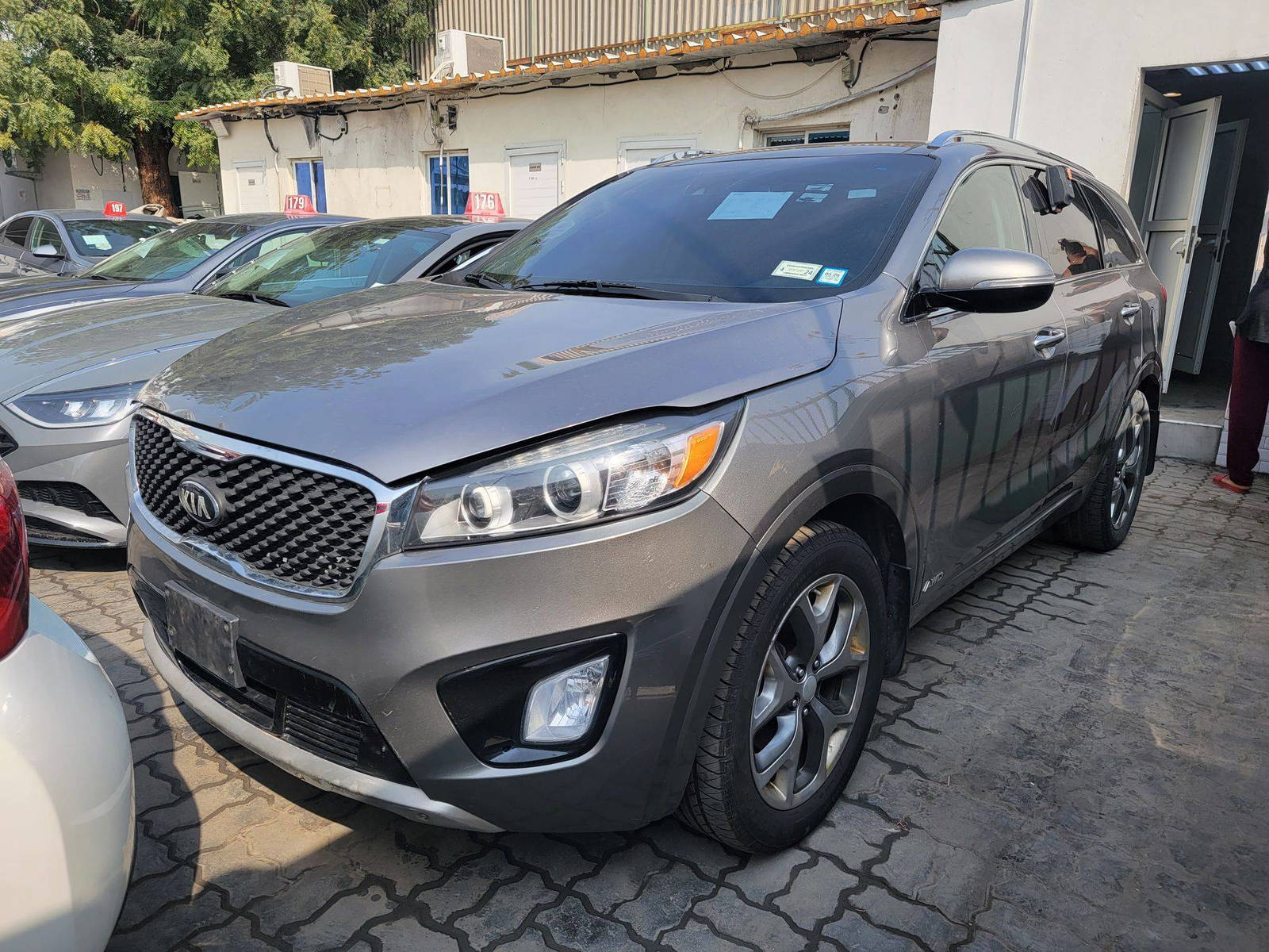 KIA SORENTO 2017 - Marhaba Auction Used Cars - Image 4