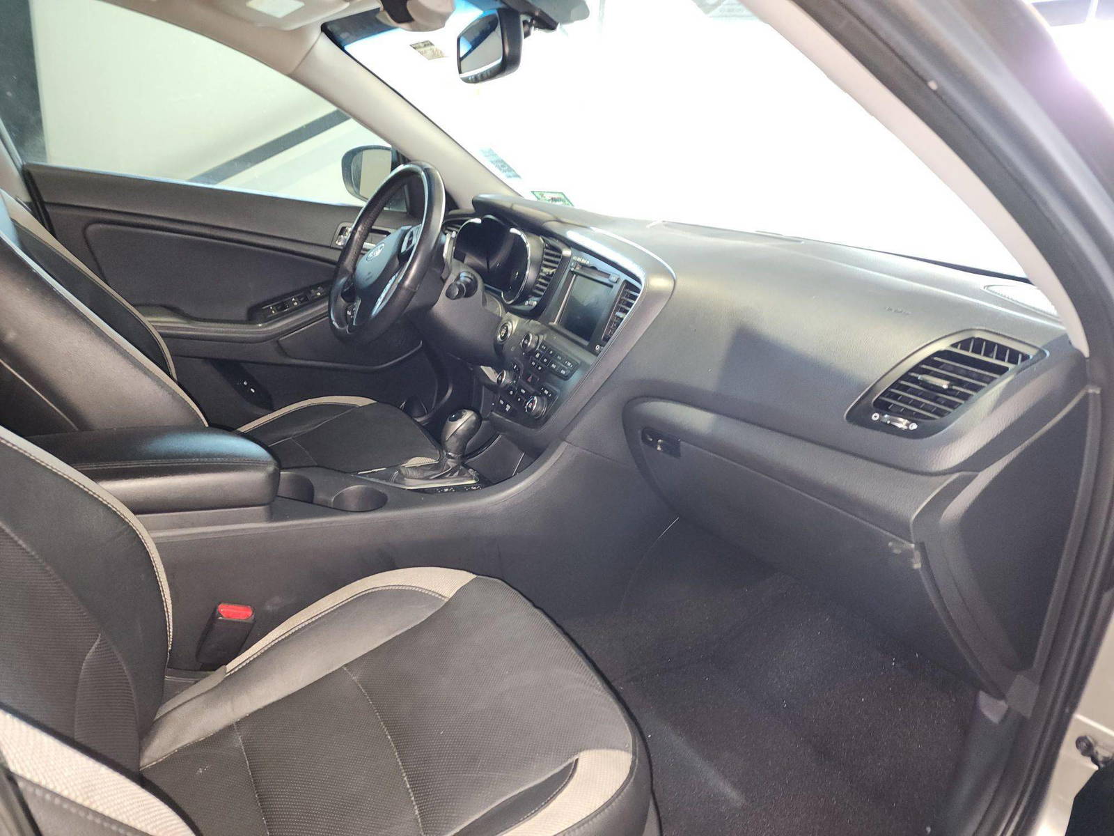 2012 KIA OPTIMA — 115991 Miles — Lot 8910 — Al Quoz - Marhaba Auctions Used Cars - Image 7