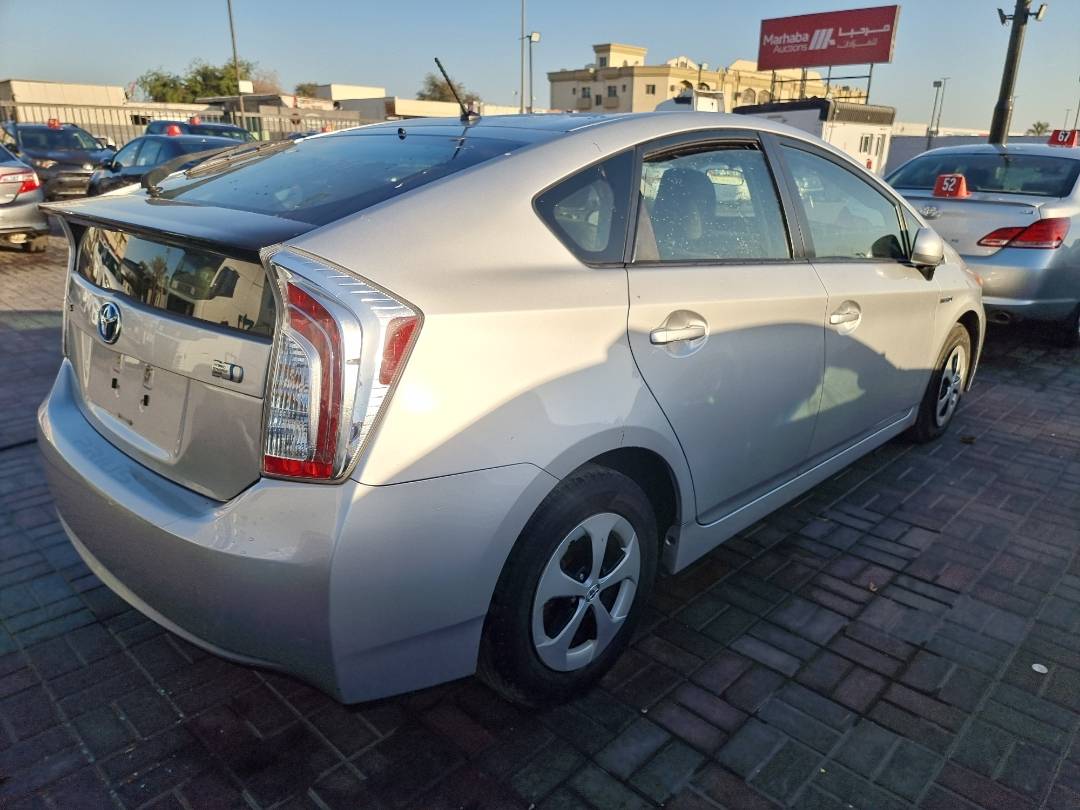 2012 TOYOTA PRIUS — 263887 Miles — Lot 335153 — Ind. 12 - Marhaba Auctions Used Cars - Image 5
