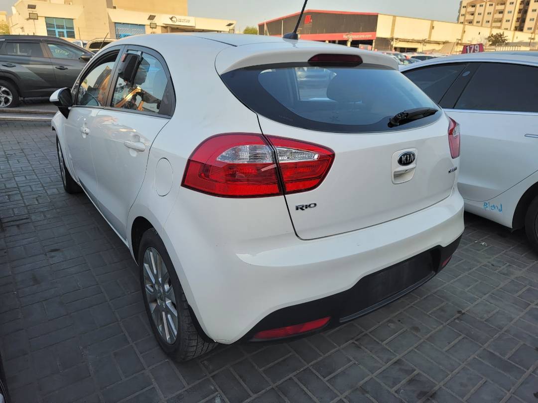 2015 KIA RIO — 189564 KM — Lot F6975061 — Main - Marhaba Auctions Used Cars - Image 3