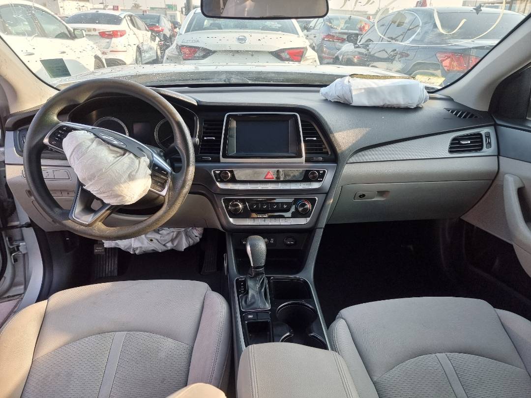 2018 HYUNDAI SONATA — 121135 Miles — Lot 124587 — Souq - Marhaba Auctions Used Cars - Image 8